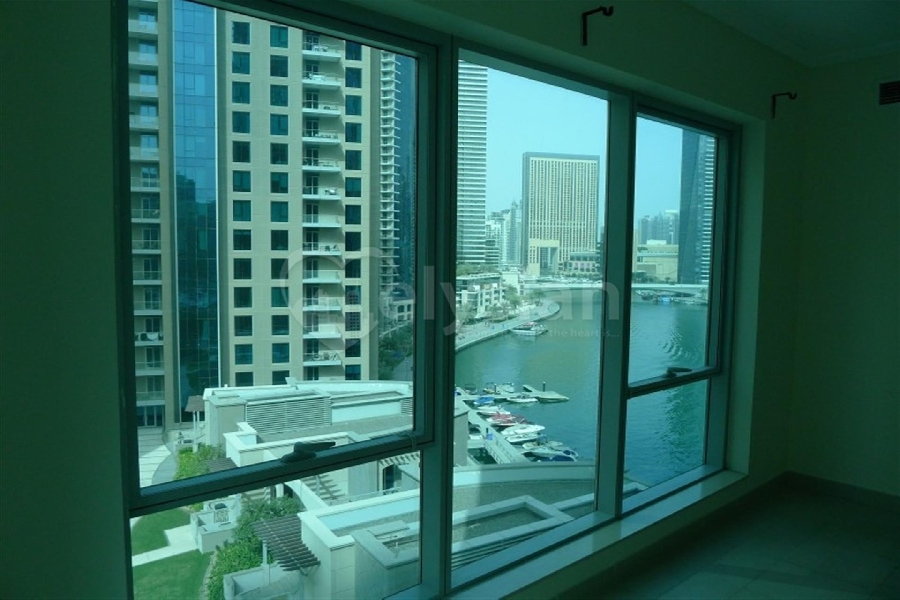 Delphine Tower Apartments - Dubai Marina.