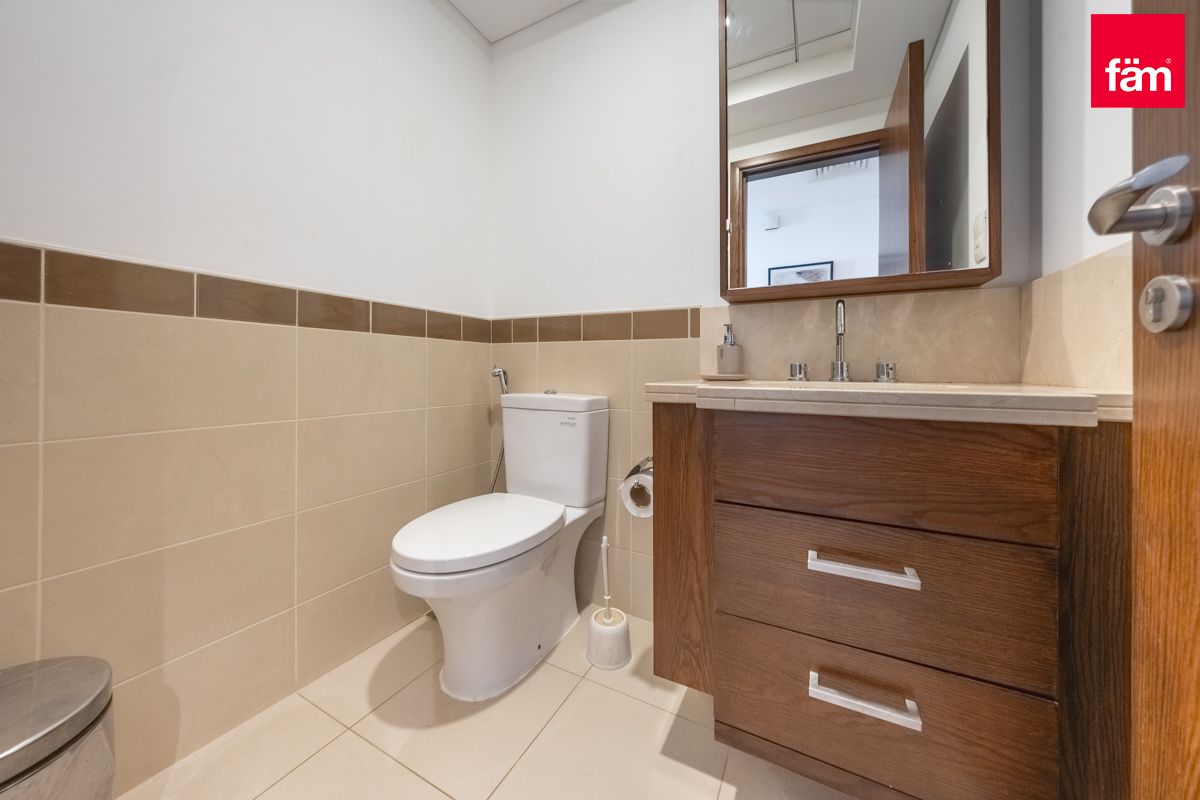 exculsive unit 2 BR, with large garden-13
