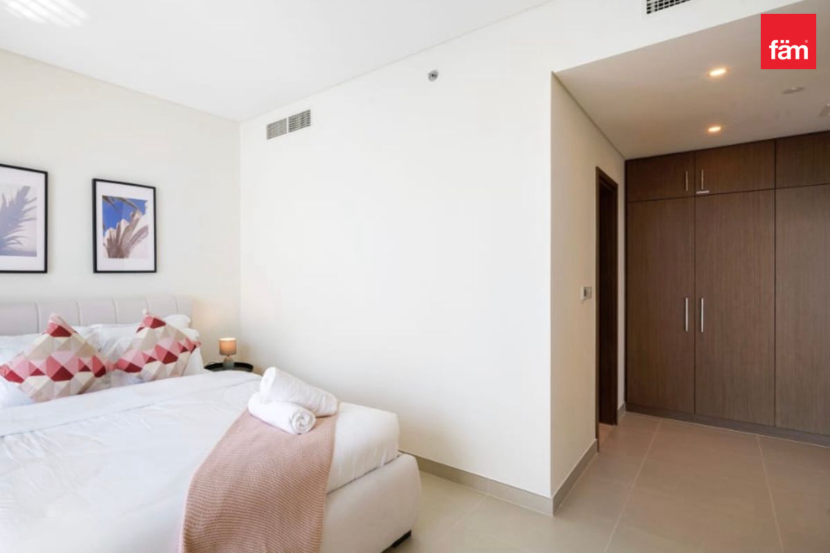 EXCLUSIVE | SPACIOUS MODERN | FURNIHSED | SEA VIEW-14
