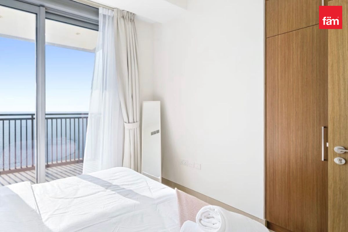 EXCLUSIVE | SPACIOUS MODERN | FURNIHSED | SEA VIEW-16