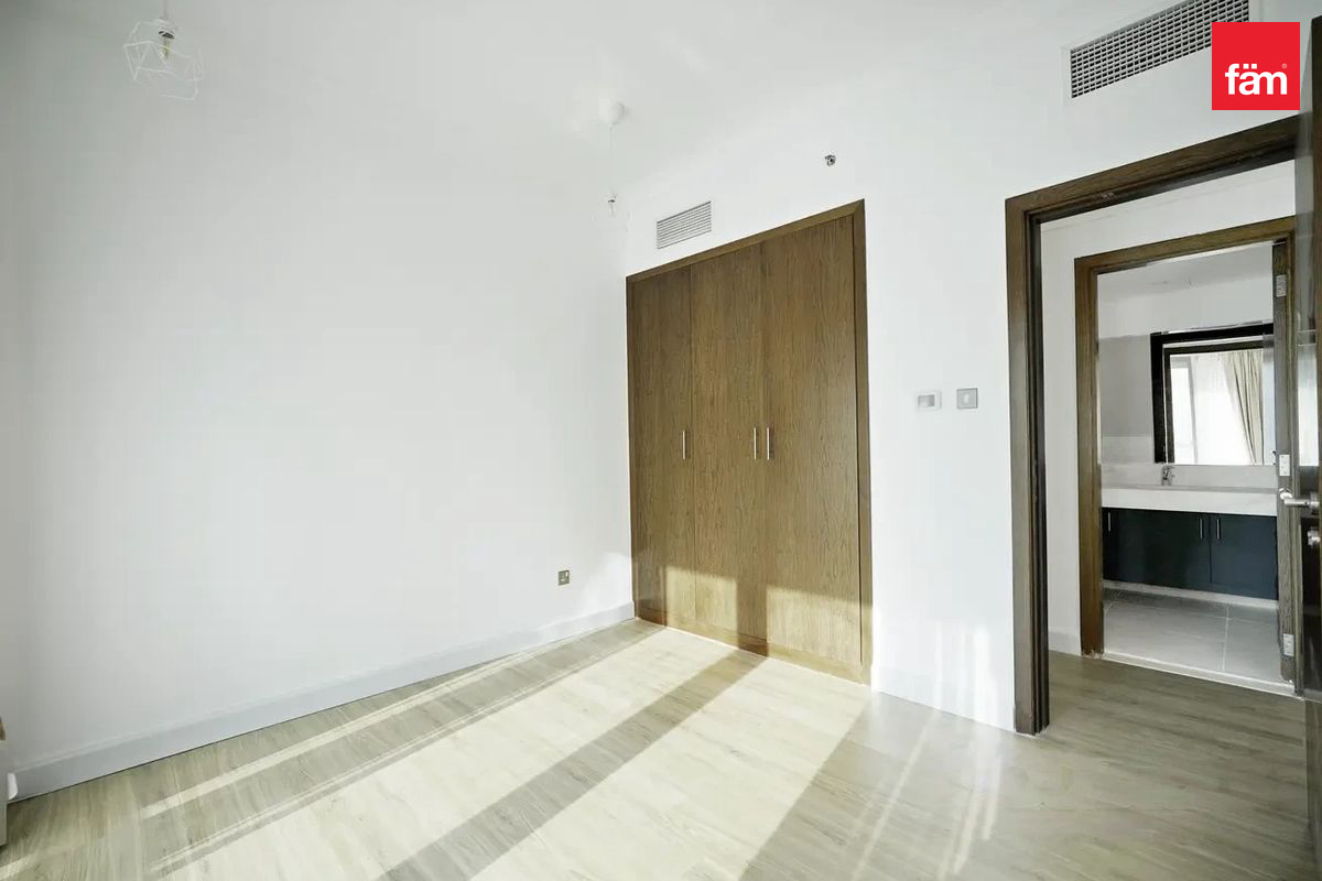 Unfurnished ▪️ High Floor ▪️ Ready To Move-9