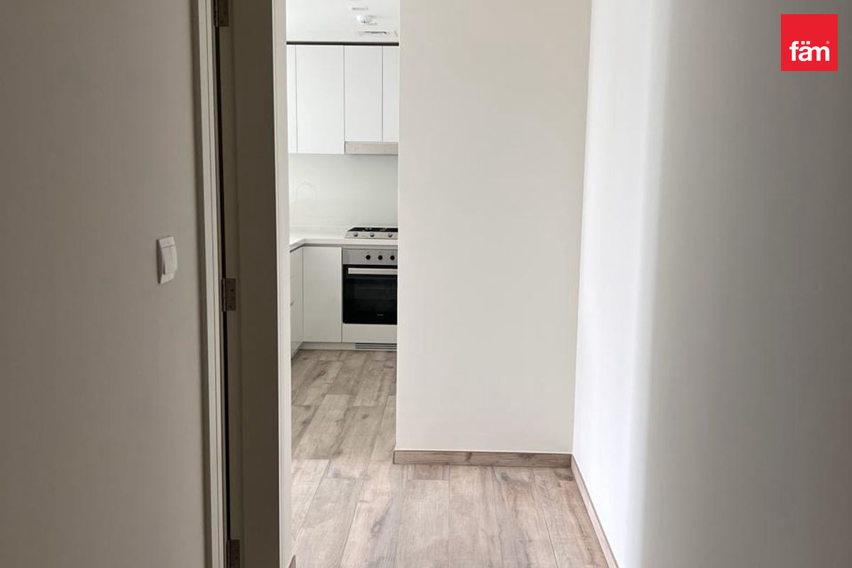 Bright | Prime Location | Unfurnished-8
