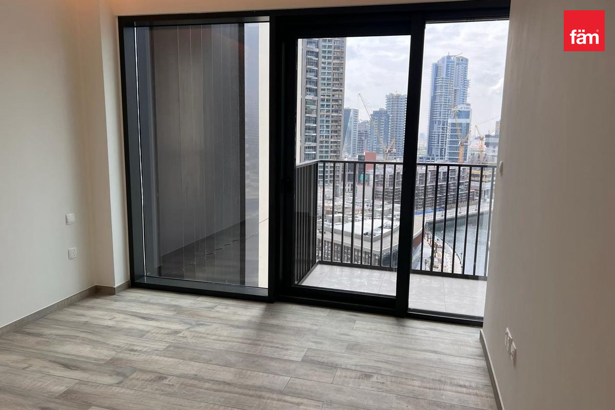 Bright | Prime Location | Unfurnished-6