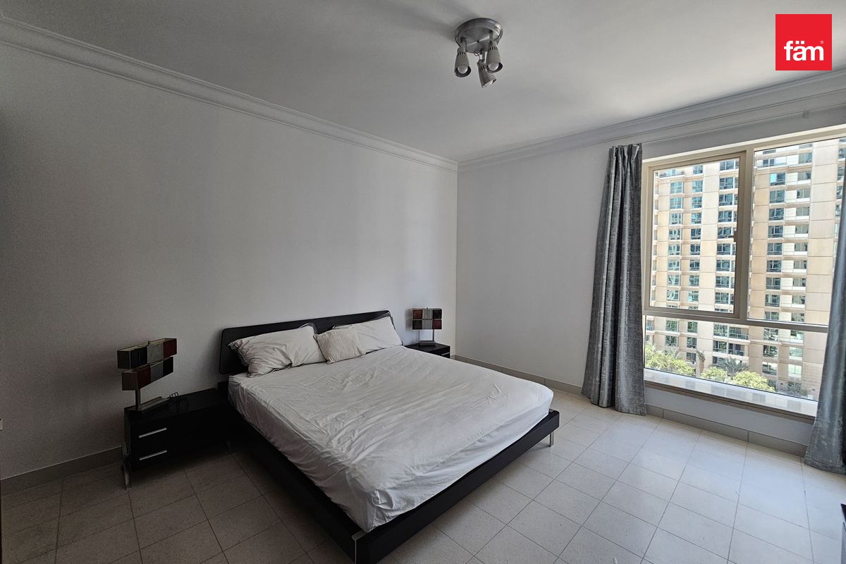 open view | luxury amenities | Vacant-19