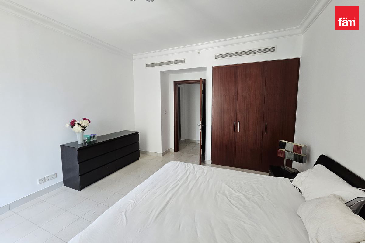 open view | luxury amenities | Vacant-9