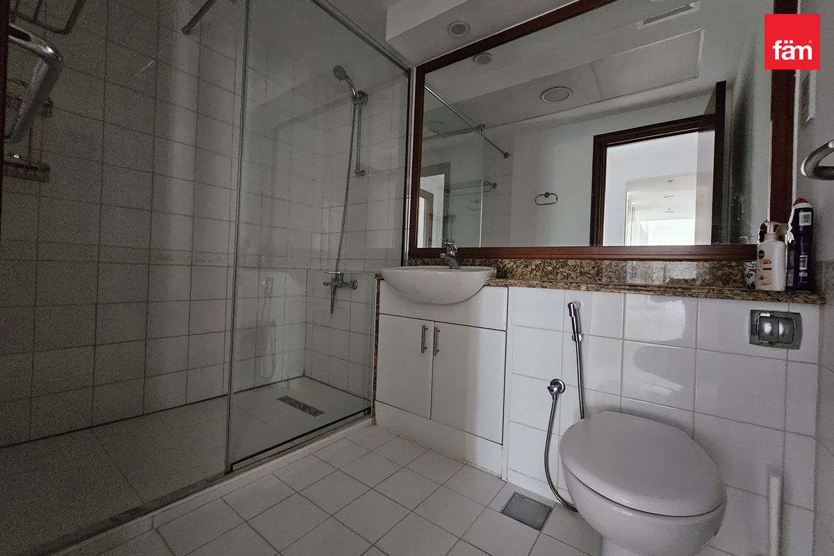 open view | luxury amenities | Vacant-12