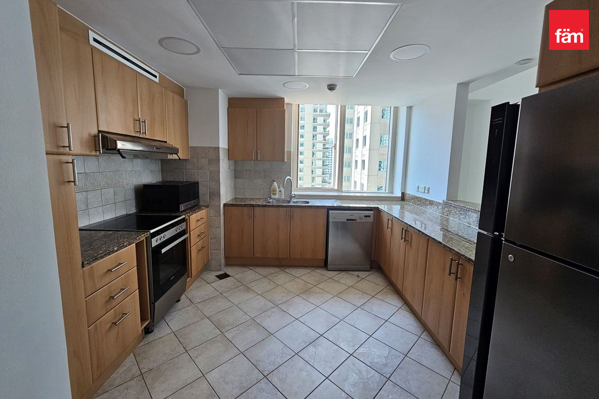 open view | luxury amenities | Vacant-8