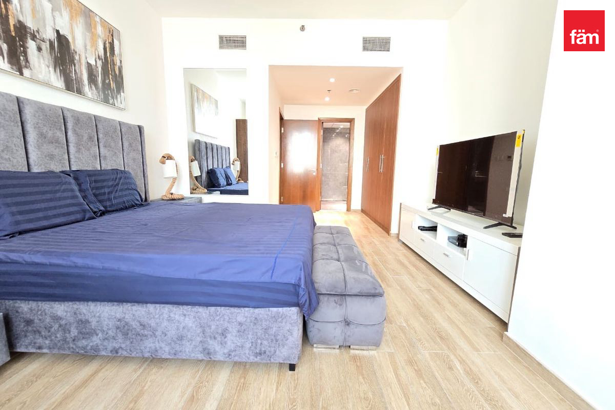 High Floor | Furnished | Bright-9