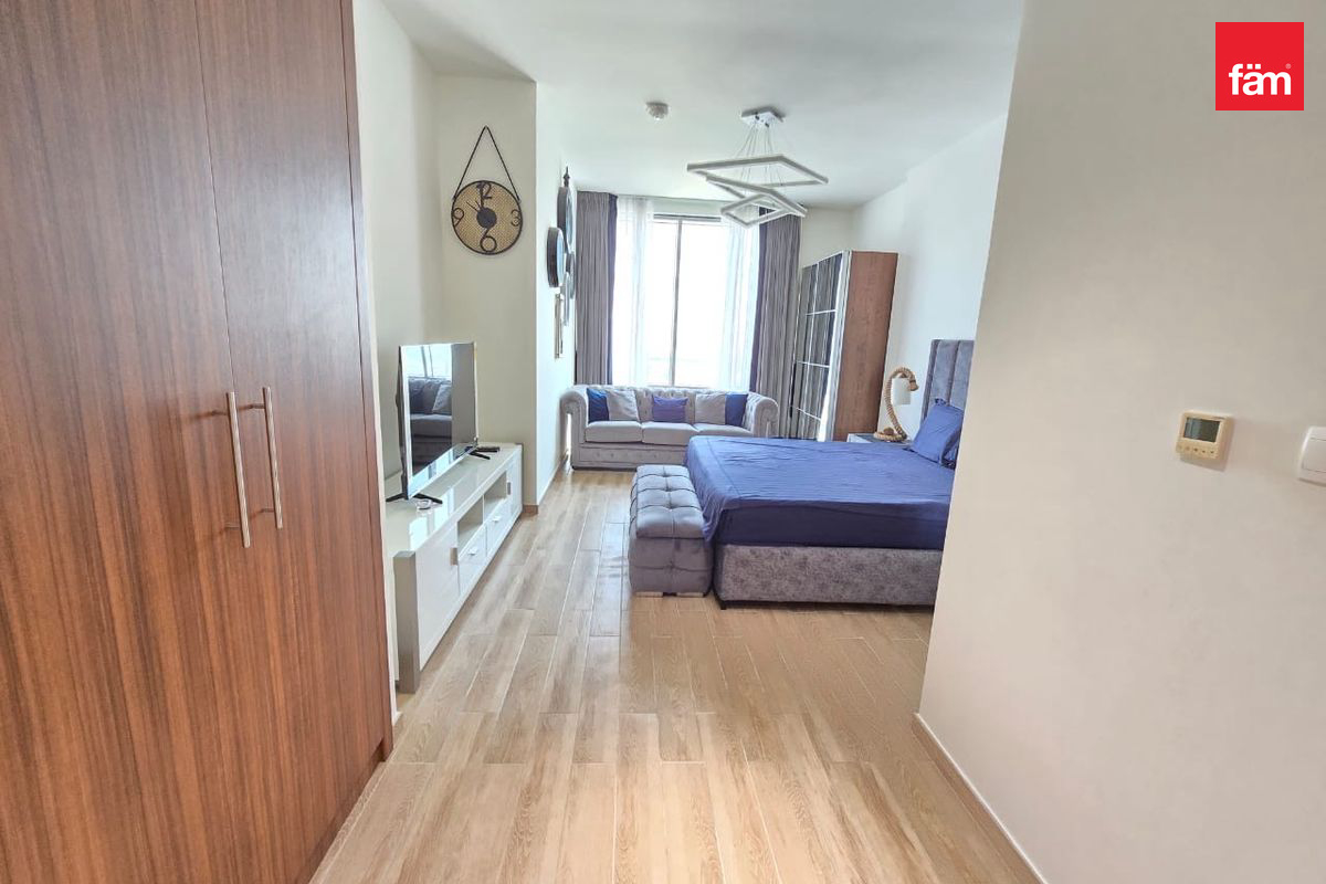 High Floor | Furnished | Bright-11