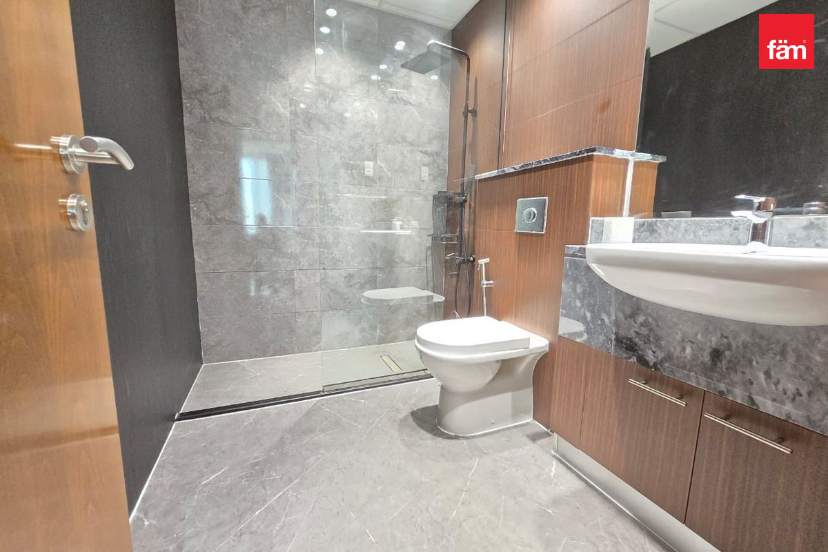 High Floor | Furnished | Bright-15