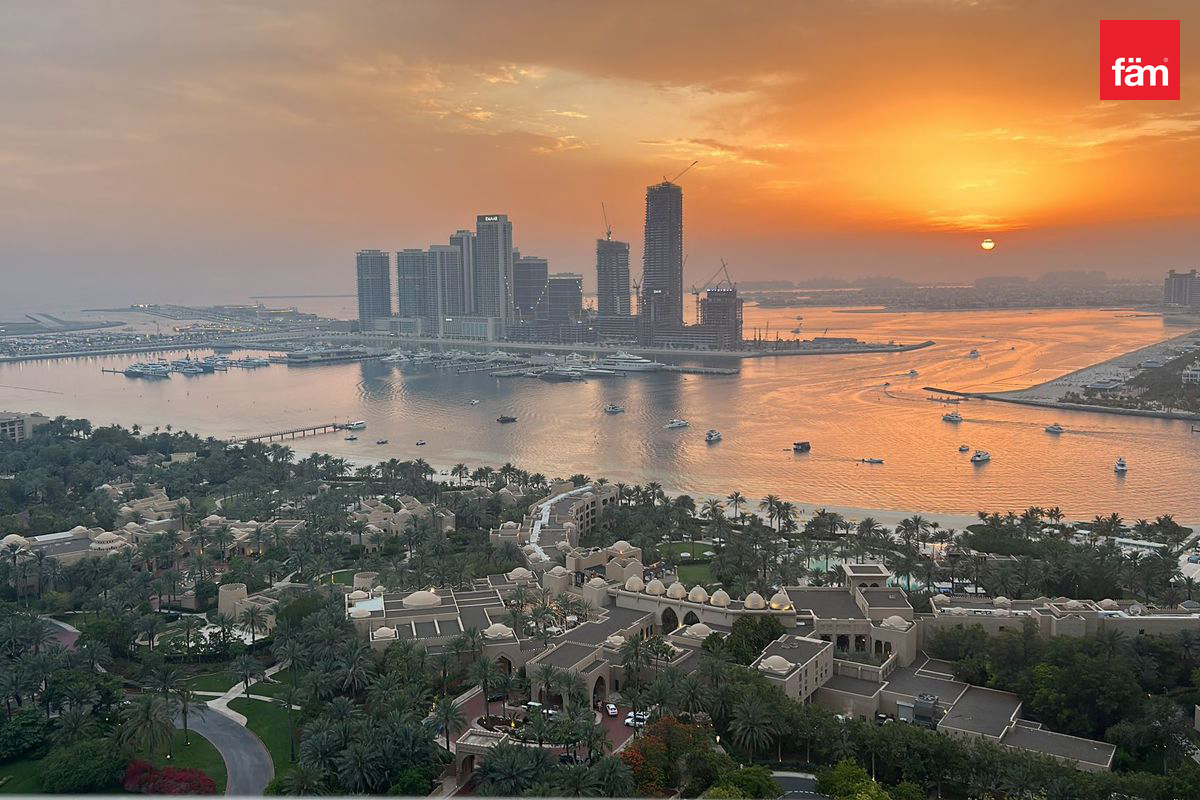 Fully Furnished Sea & Palm View-14