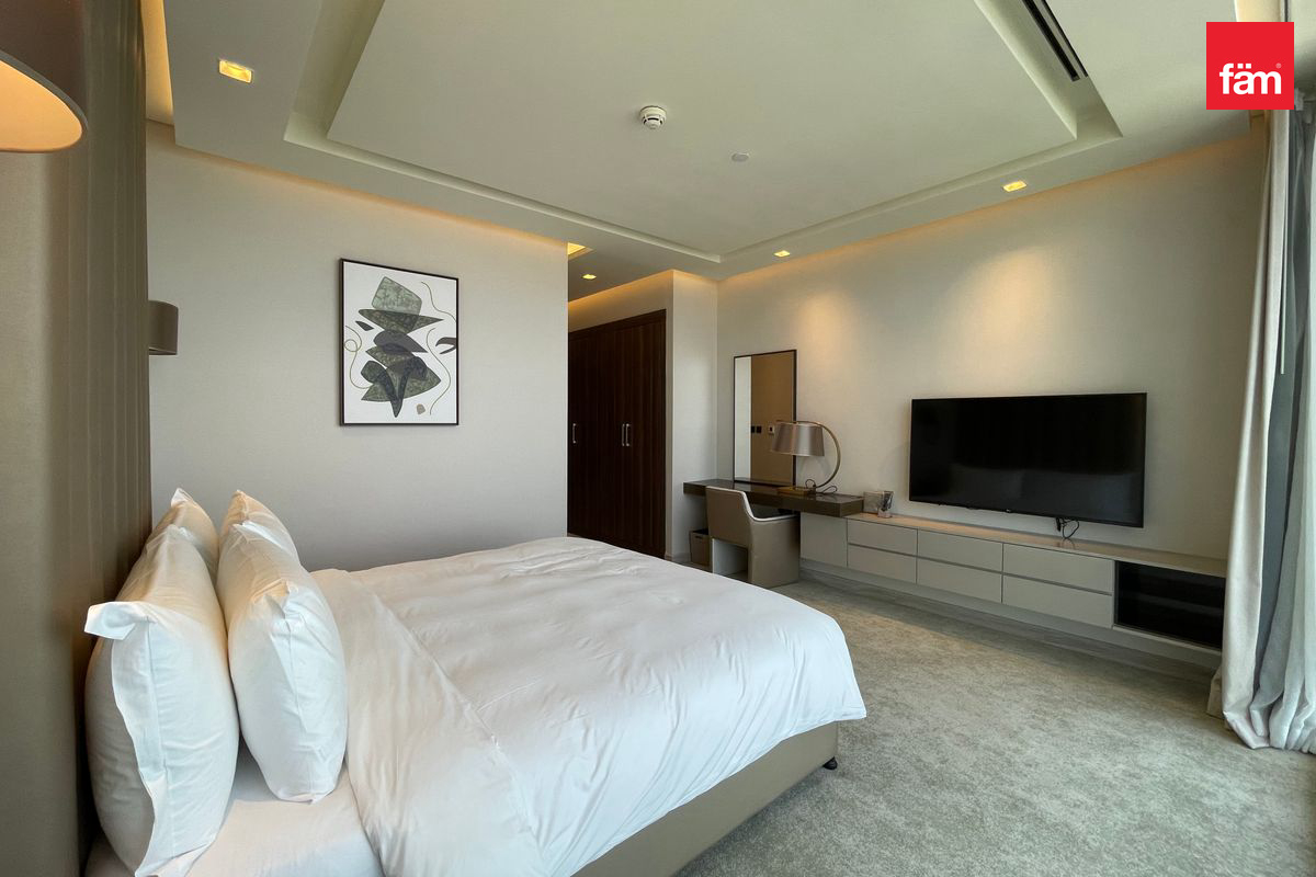 Breathtaking View | Five Star Hotel Serviced-23