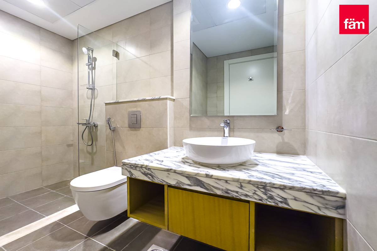 Stunning Unit | Premium Amenities| Investor Deal-11