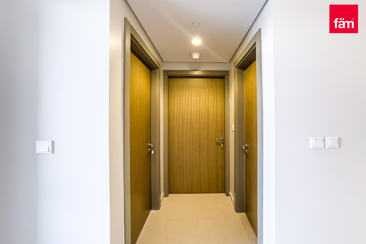Stunning Unit | Premium Amenities| Investor Deal-10