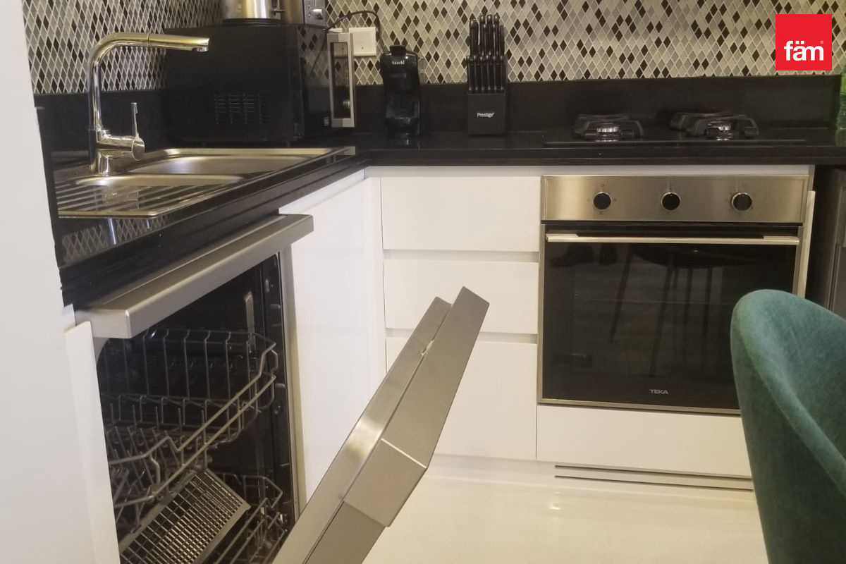 Modern with top tier facilities | High floor-19