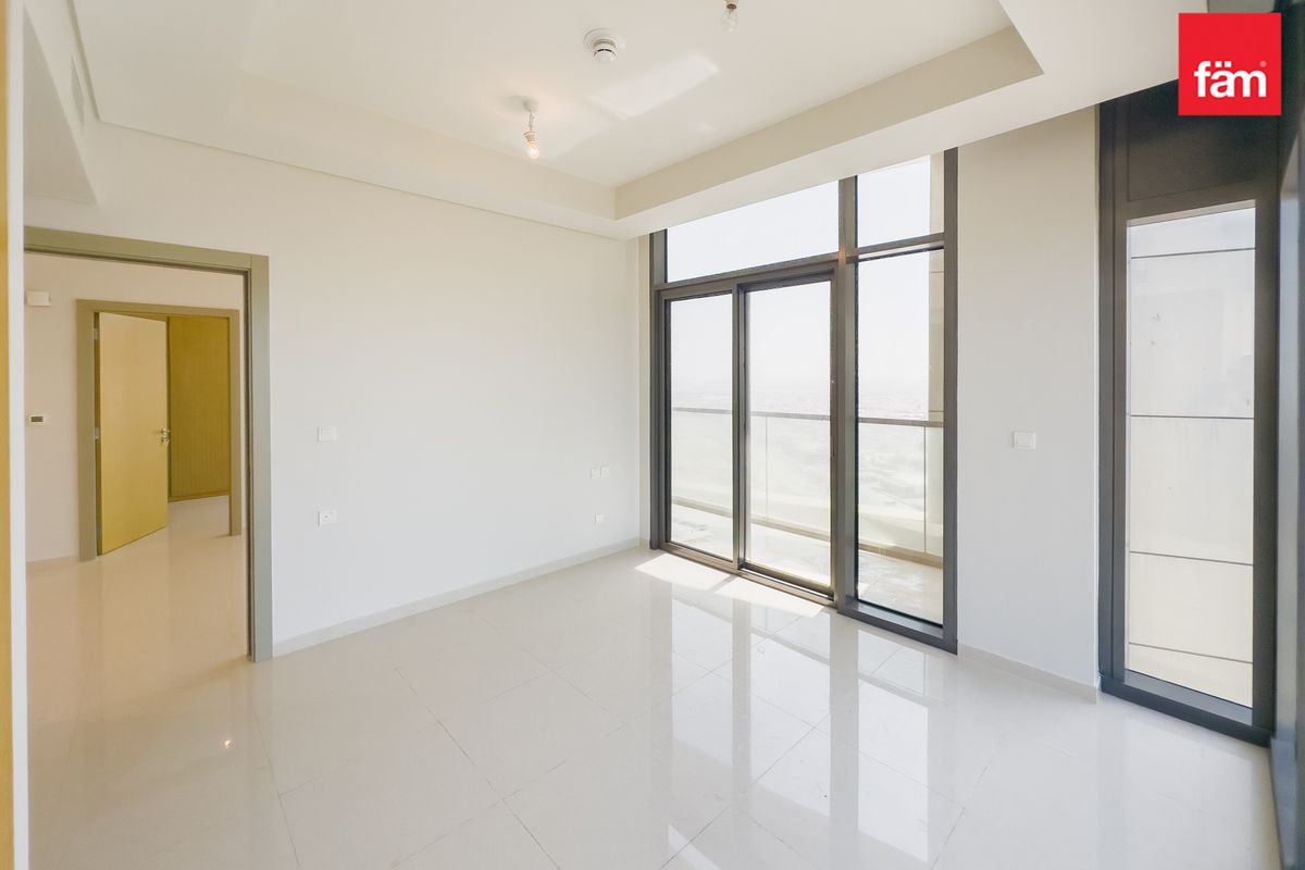 Prime Location | Amazing Sea View | High Floor-8