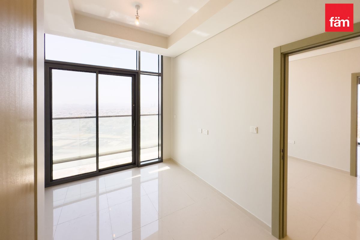 Prime Location | Amazing Sea View | High Floor-10