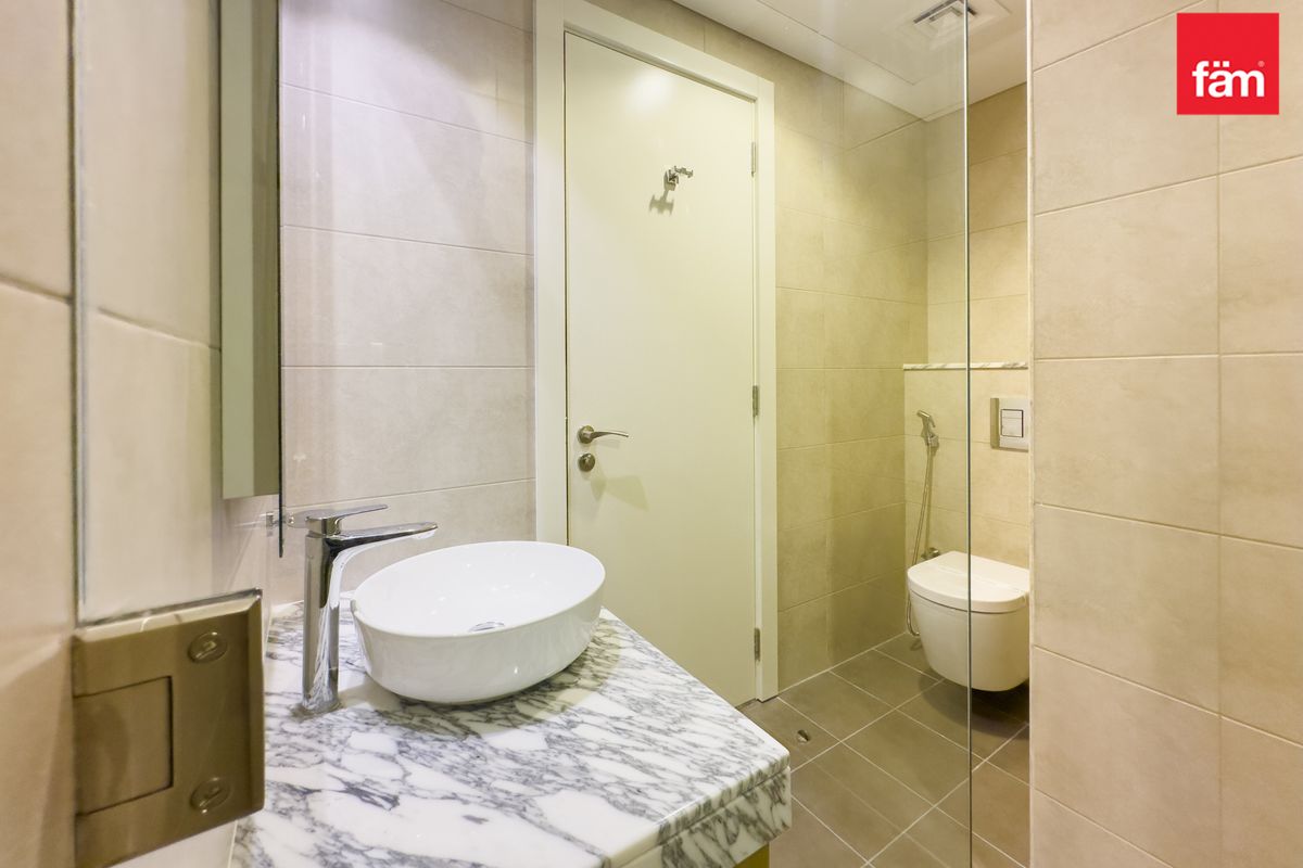 Prime Location | Amazing Sea View | High Floor-16