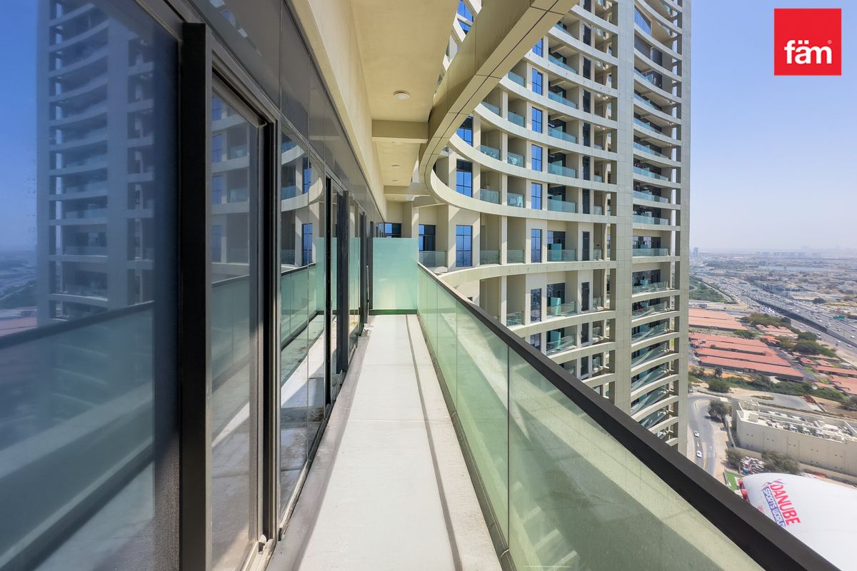 Prime Location | Amazing Sea View | High Floor-17