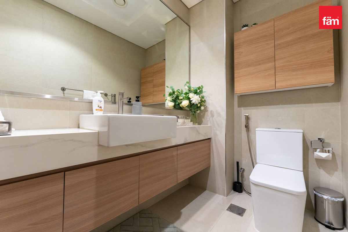 Good Sized 1 BR | On High Floor | Creek Views-12