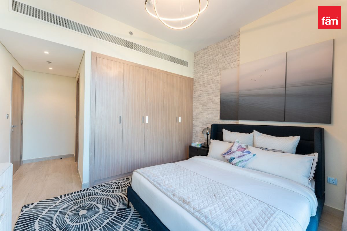 Good Sized 1 BR | On High Floor | Creek Views-10