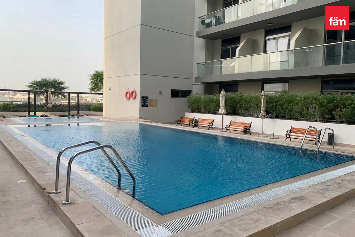 Spacious Unit I Fully Furnished I Chiller Free-8
