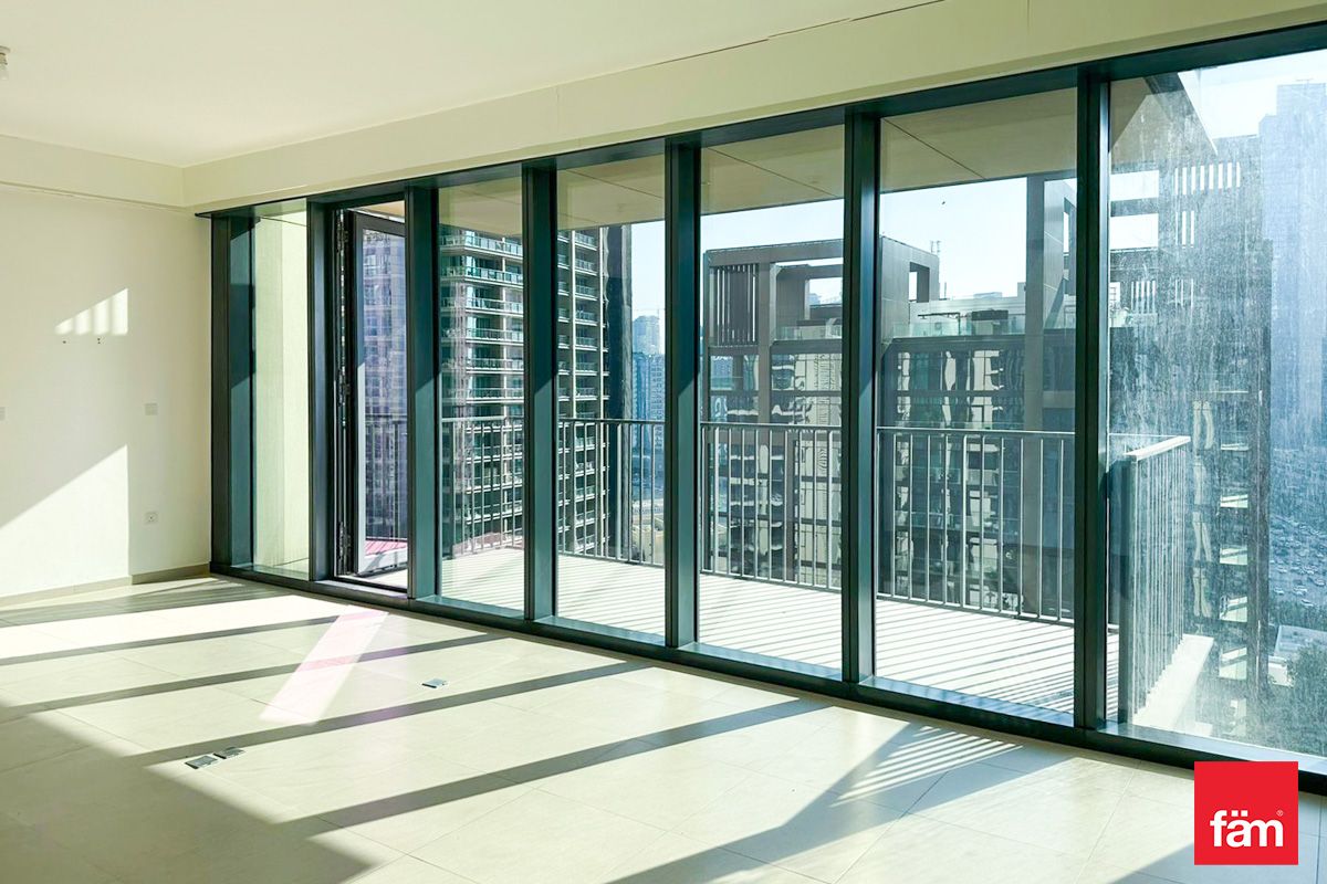 Price 230,000 AED 2 Bedroom Apartment for Rent in BLVD Heights Tower