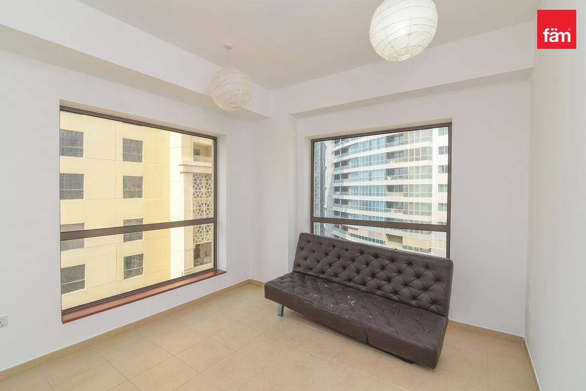 Unfurnished w Kitchen Appliances I Pool View-9
