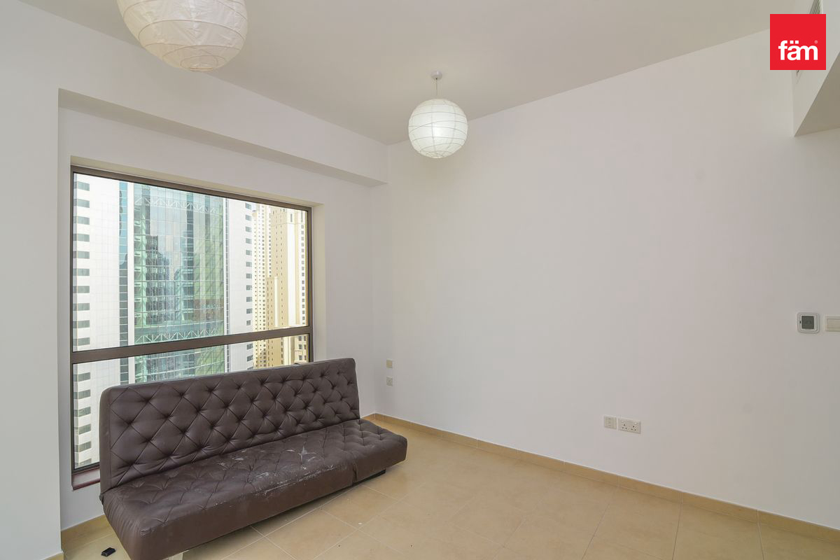 Unfurnished w Kitchen Appliances I Pool View-10
