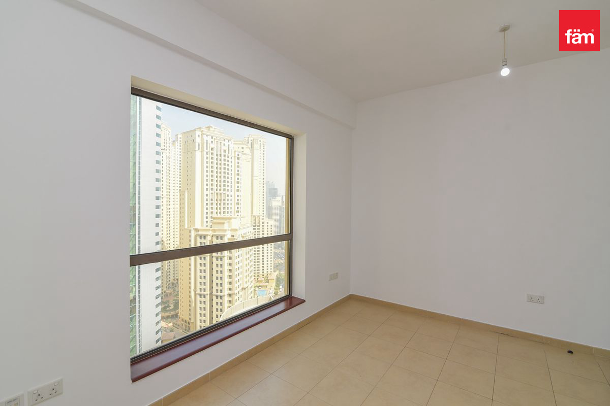 Unfurnished w Kitchen Appliances I Pool View-12