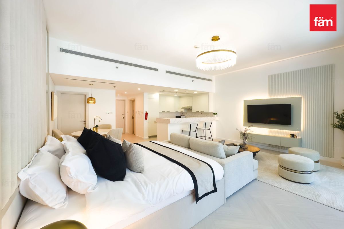 Furnished | Walking closet Storage |Close to metro-7
