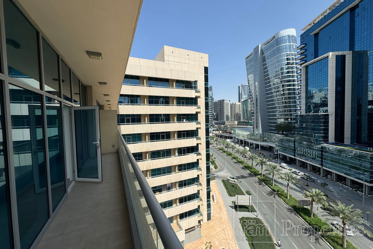 Near Dubai mall | Vacant in 1 month | Great Deal-9