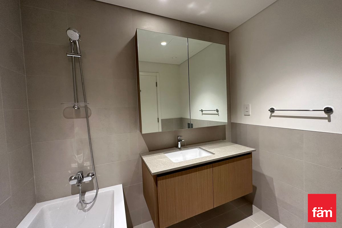 Price 129,988 AED 2 Bedroom Apartment for Rent in Bayshore at Creek