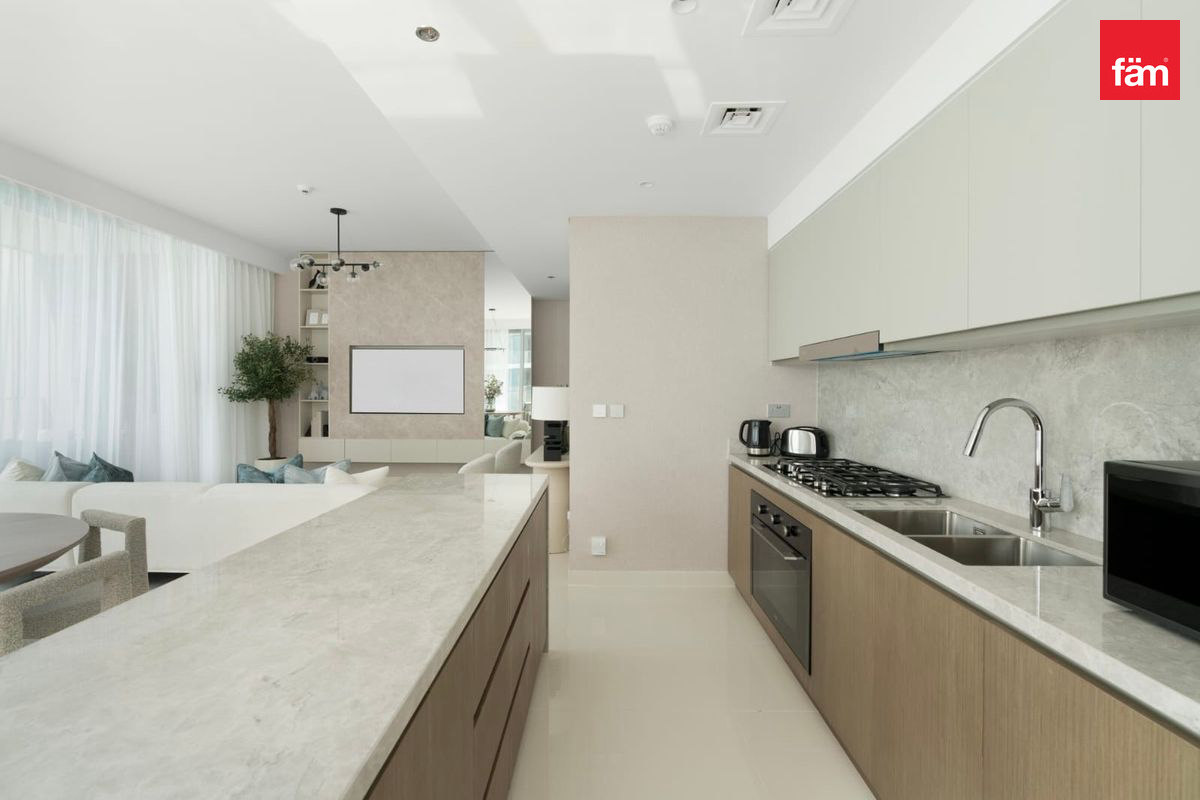 FULL PALM VIEWS | PRIVATE BEACH | FULLY UPGRADED-10