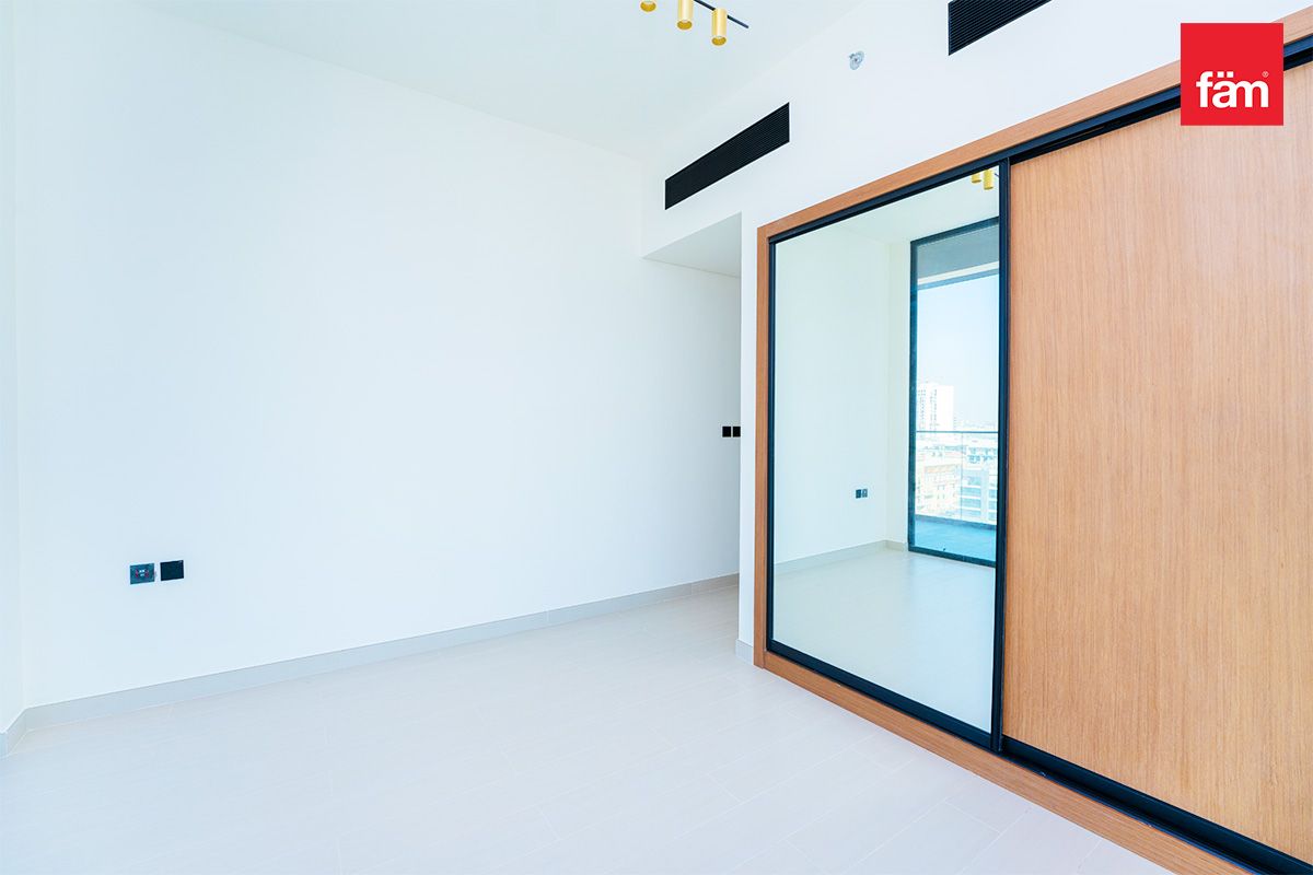 Vacant  | Brand New | Smart Home System-10