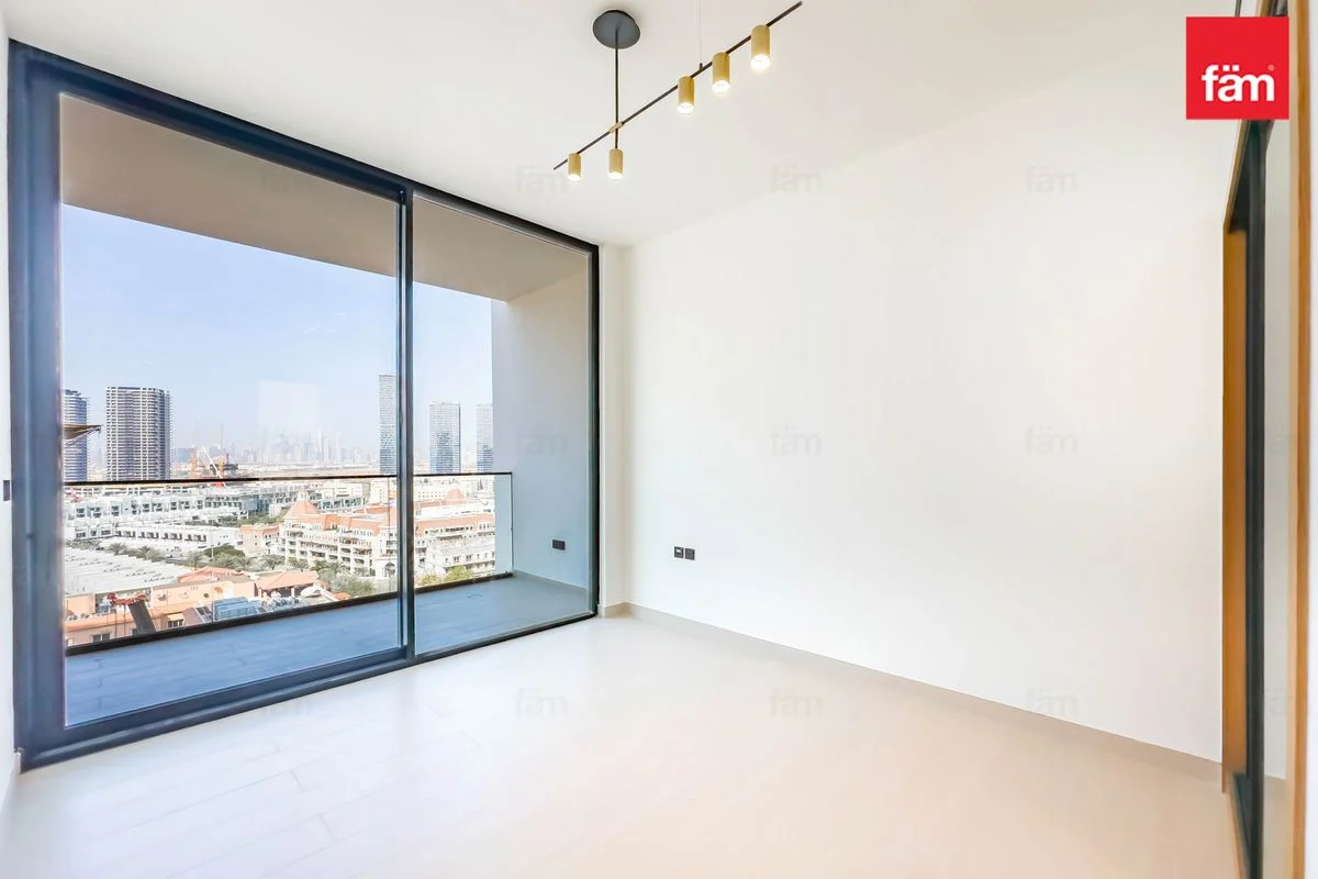 VACANT | BRAND NEW | 4 CHEQUES | MODERN-8