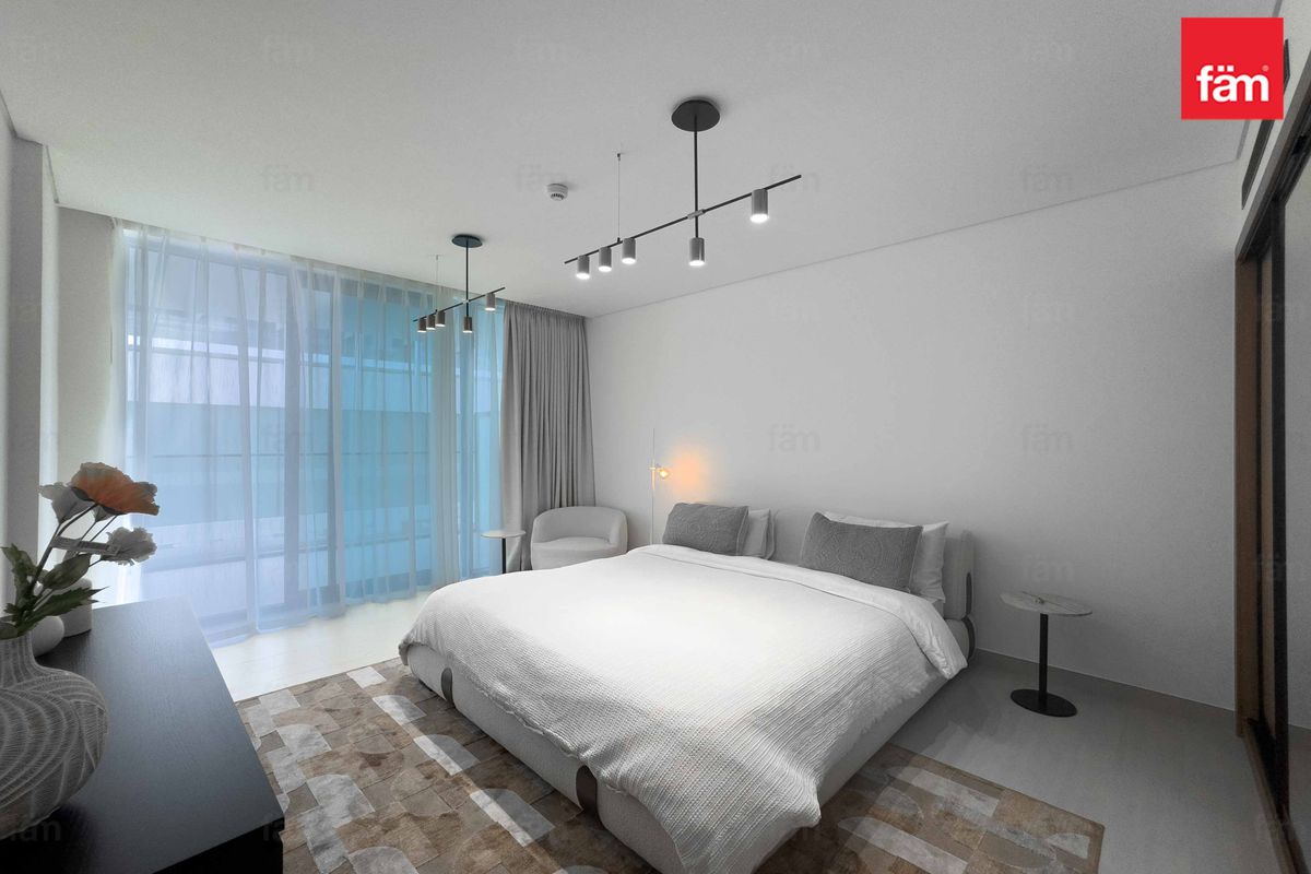 FULLY FURNISHED | VACANT  | Bigger Unit |-12