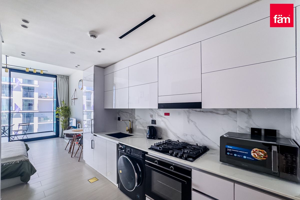 Vacant | Smart Home | Burj khalifa View-8