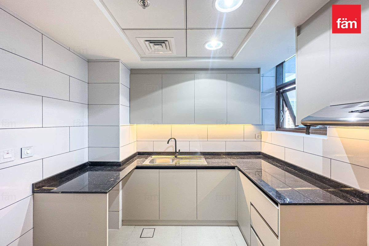 2 Bedroom | Closed Kitchen I Modern Ameneties I-6