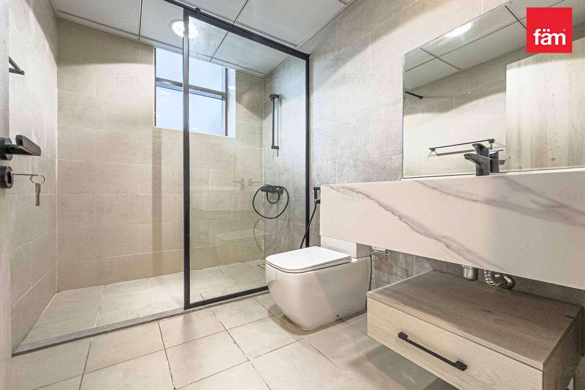 2 Bedroom | Closed Kitchen I Modern Ameneties I-20
