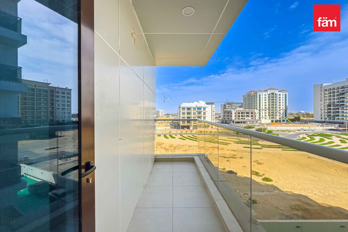 2 Bedroom | Closed Kitchen I Modern Ameneties I-26