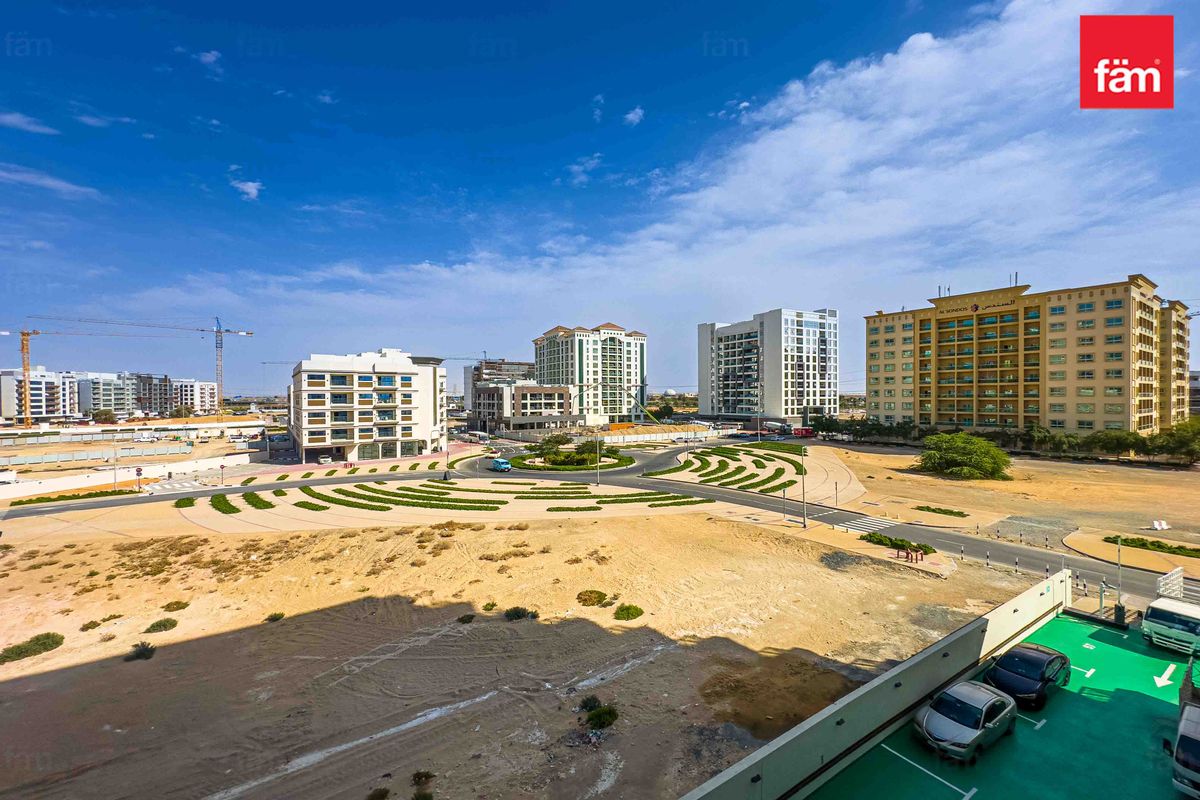 2 Bedroom | Closed Kitchen I Modern Ameneties I-29