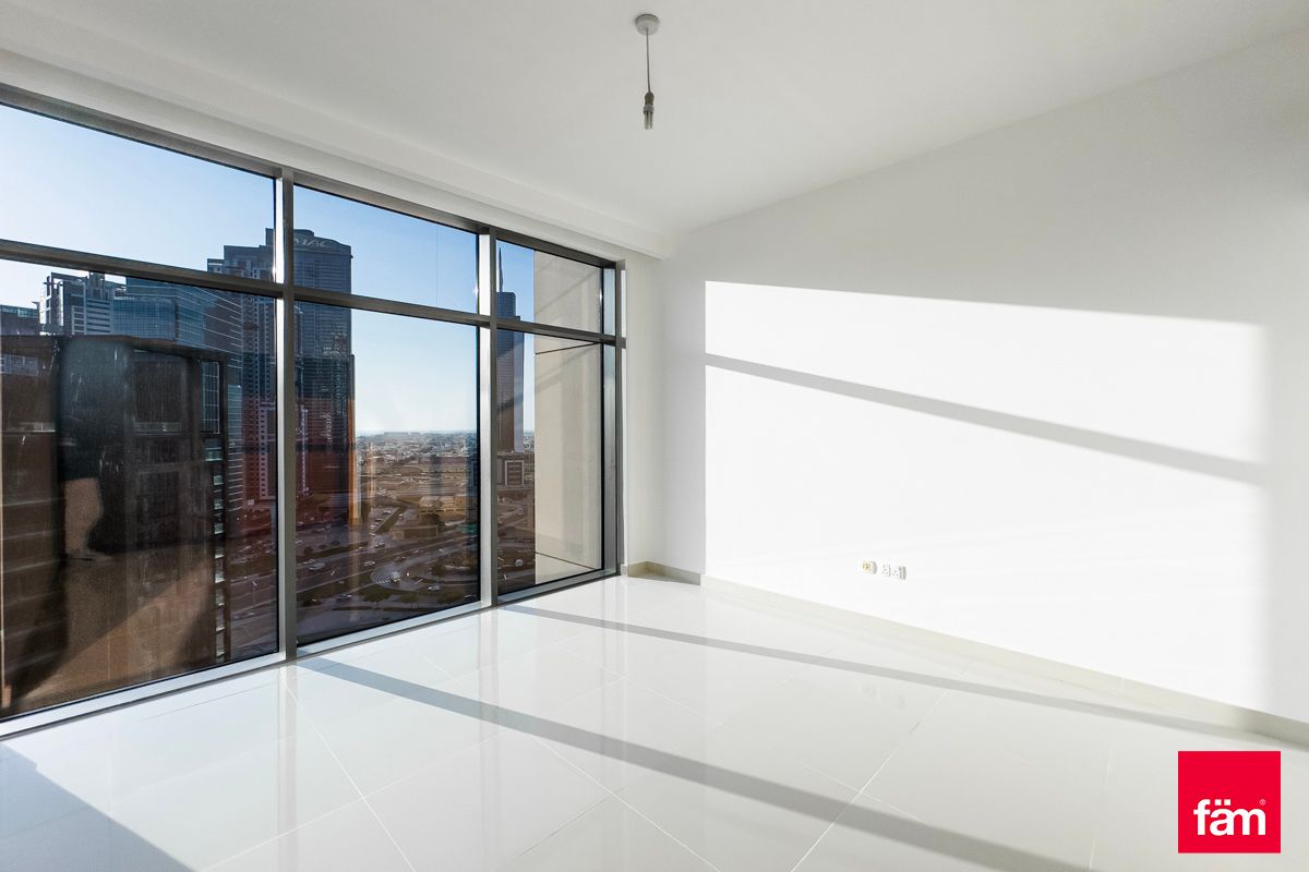 Well Maintained | Spacious | High Floor-6