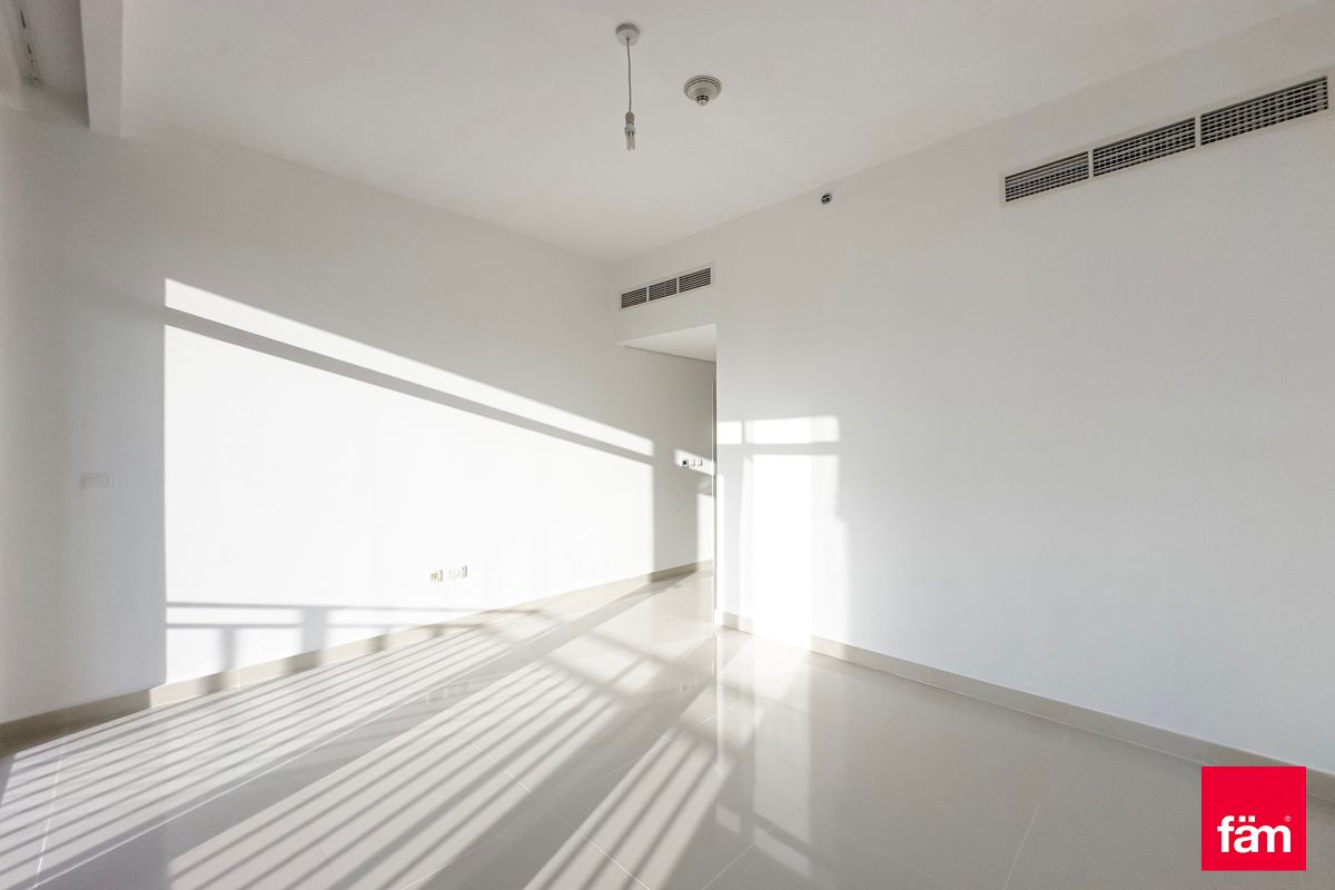 Well Maintained | Spacious | High Floor-9