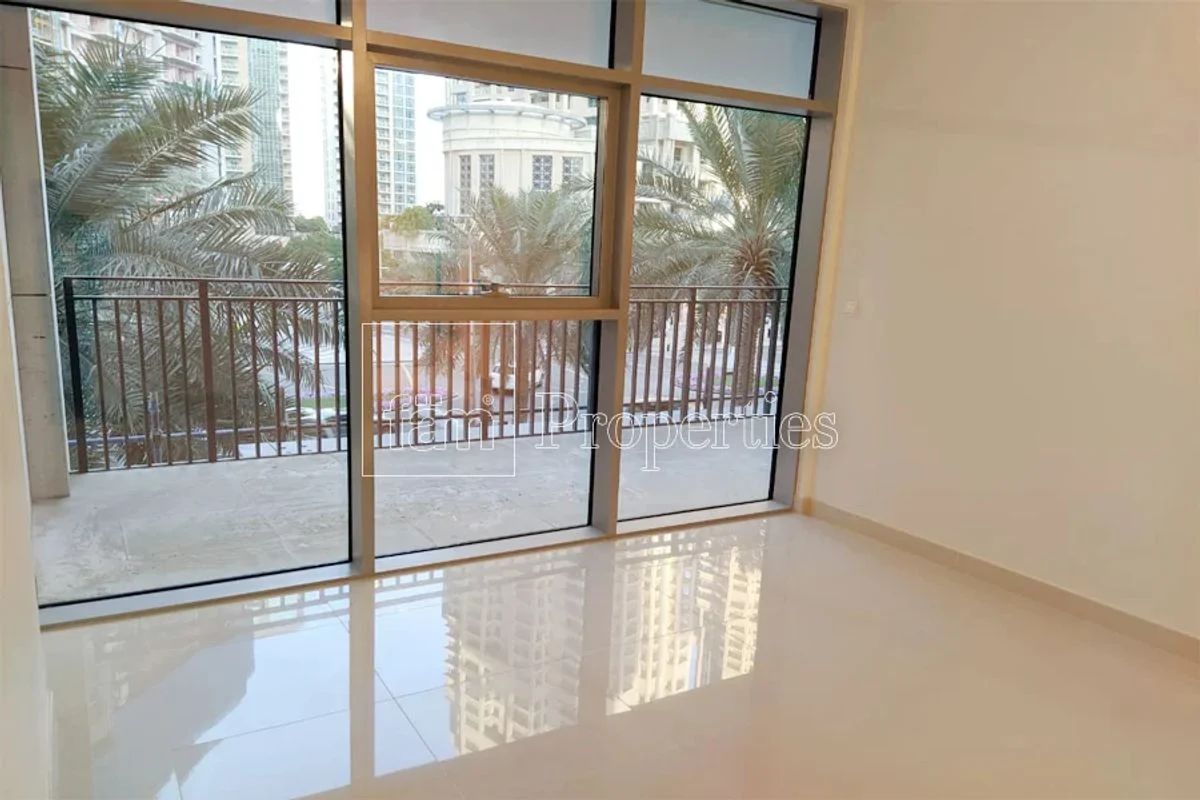 Stunning Apartment/ Motivated Seller/Amazing pric-7