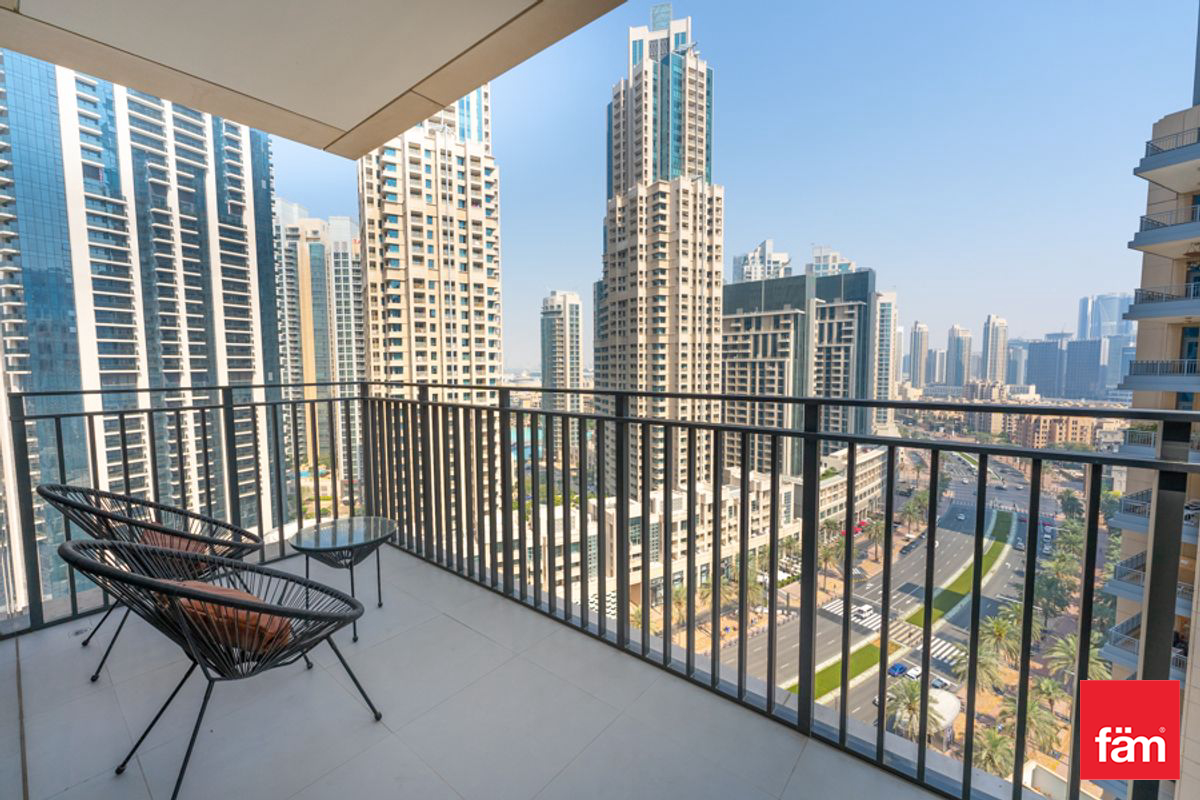 Price 174,999 AED 1 Bedroom Apartment for Rent in Boulevard Crescent