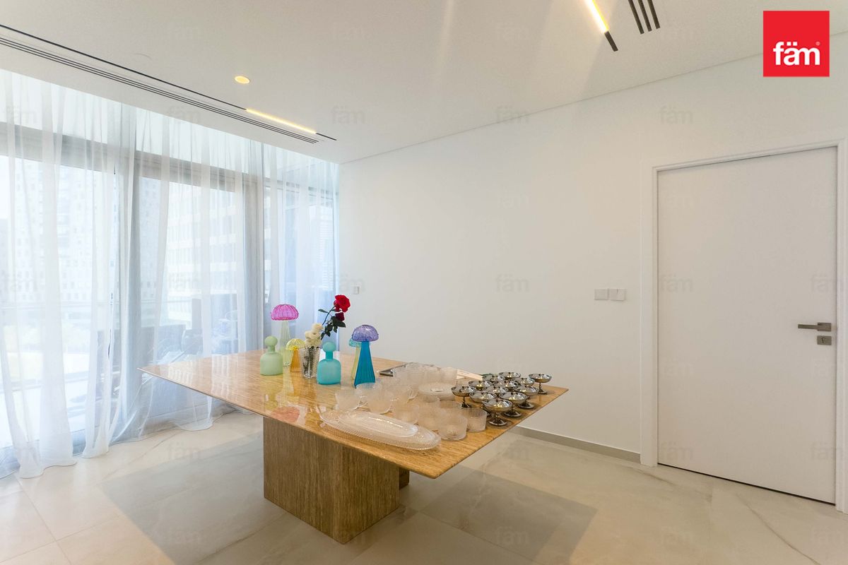 Spacious Unit | Fully Upgraded | DIFC View-8