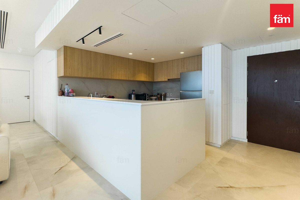 Spacious Unit | Fully Upgraded | DIFC View-9