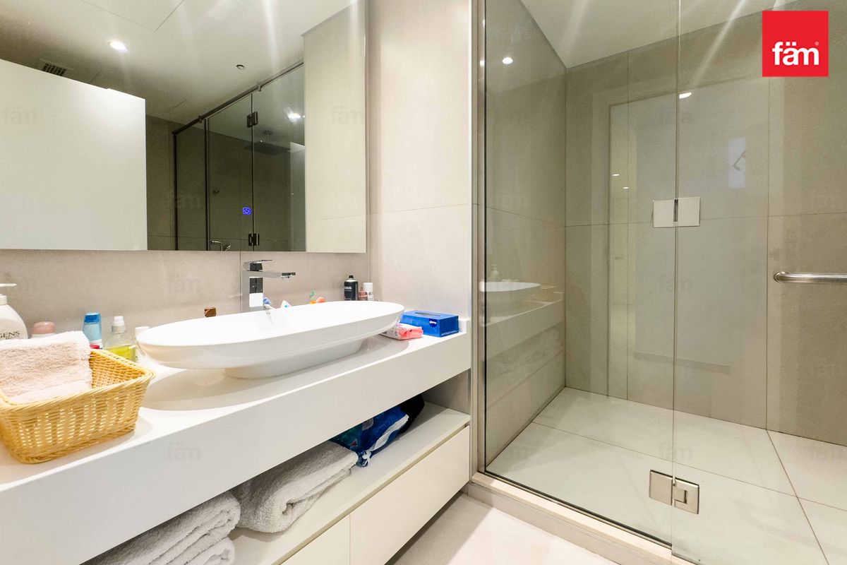 Spacious Unit | Fully Upgraded | DIFC View-23