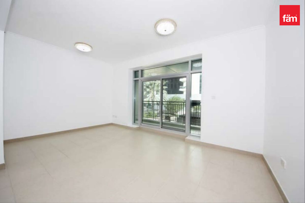 1.5 BR | Courtyard View | On Podium | Burj Views-10
